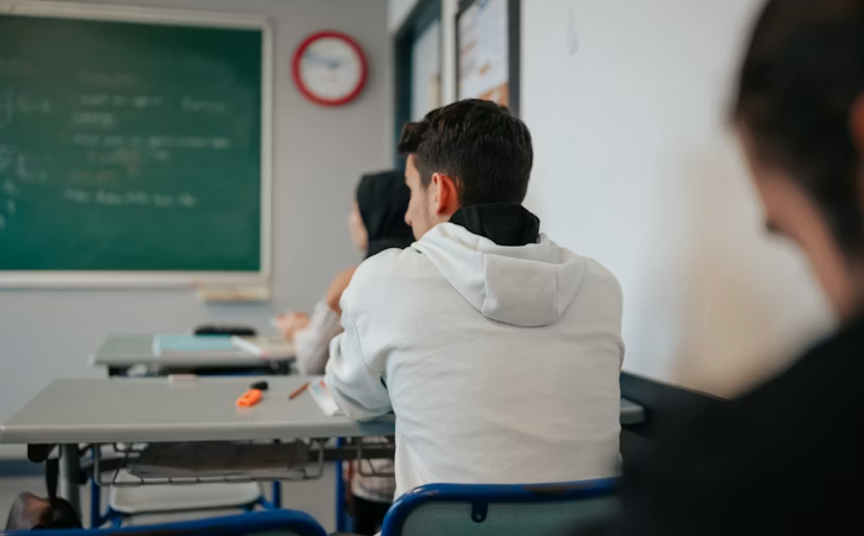 Mengapa Gen Z Lebih Cepat Belajar? Ini Kebiasaan dan Metode yang Paling Cocok
